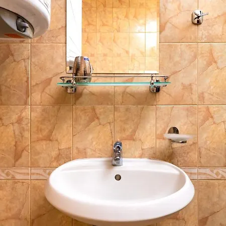 Апартамент Modern 1 Bedroom Center