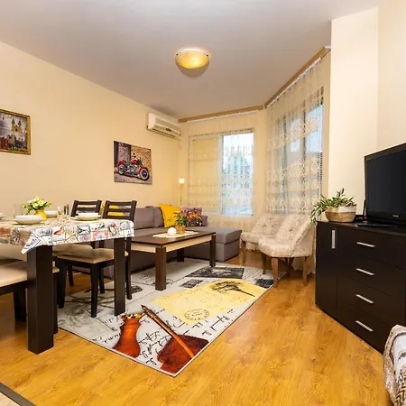 Апартамент Modern 1 Bedroom Center Пловдив
